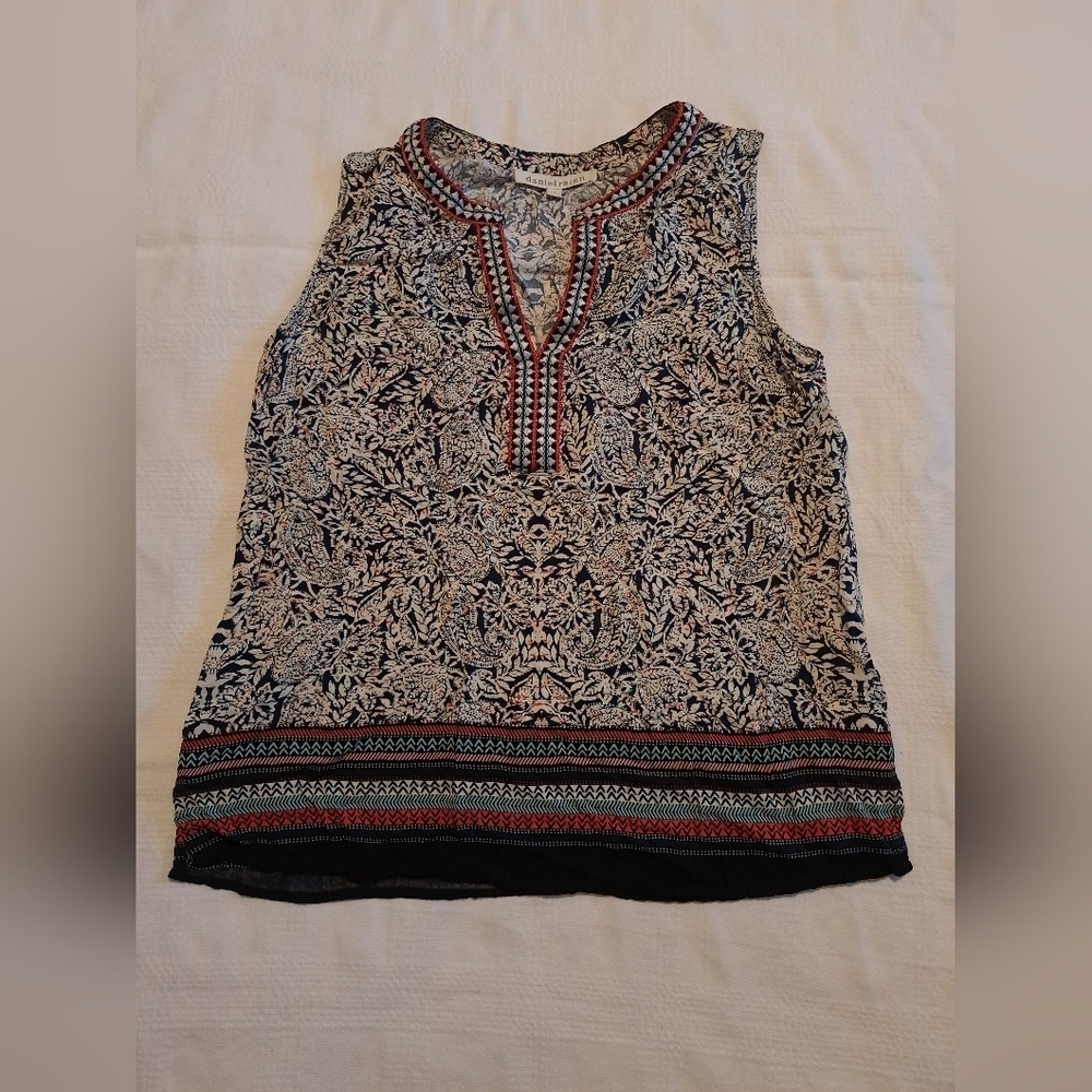 Daniel Rainn women's size small rayon tank top, flowy VGUC